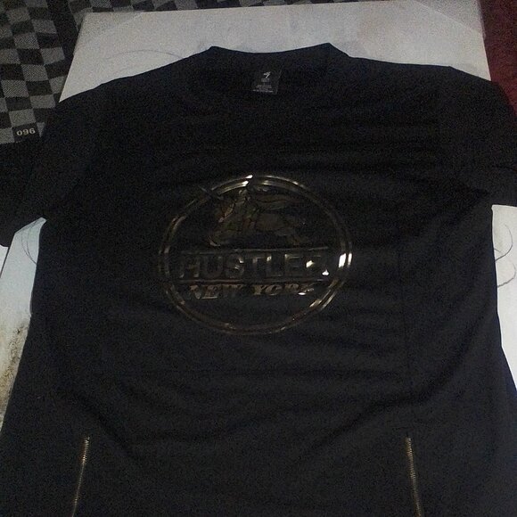 Women's top - Picture 1 of 6